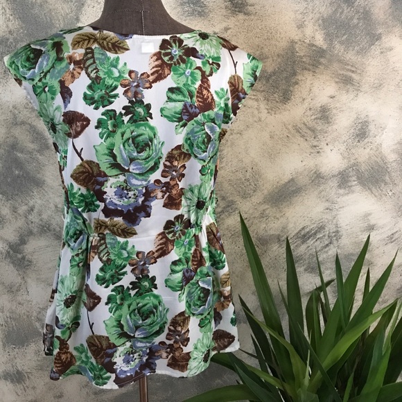 NWOT Green White & Brown Floral Blouse Small - Picture 2 of 4
